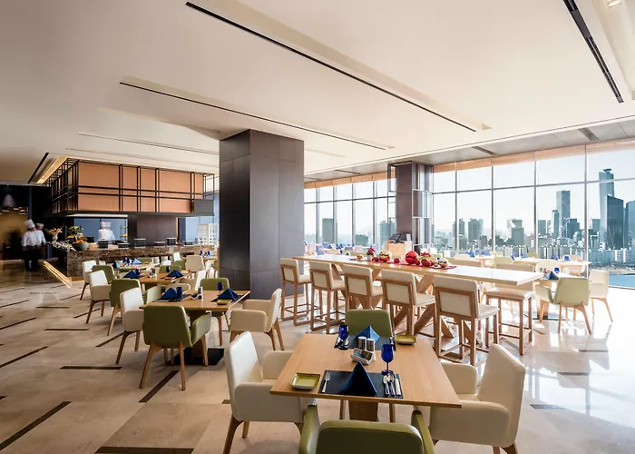 Hotel Novotel Ambassador Yongsan 5*