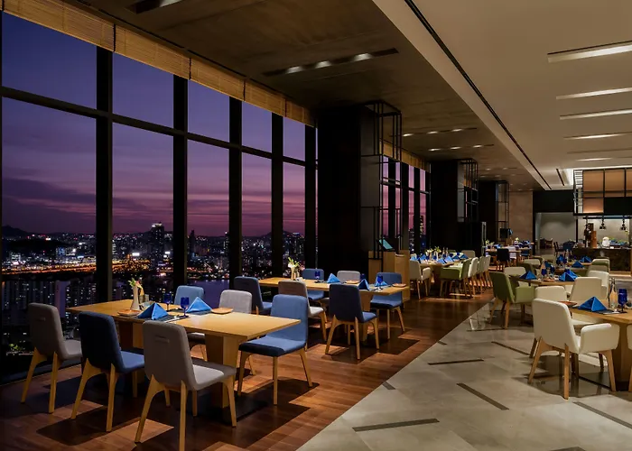 Hotel Novotel Ambassador Yongsan 5*