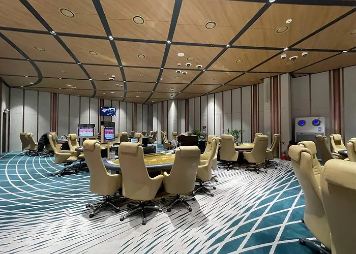 Novotel Ambassador Yongsan 5*